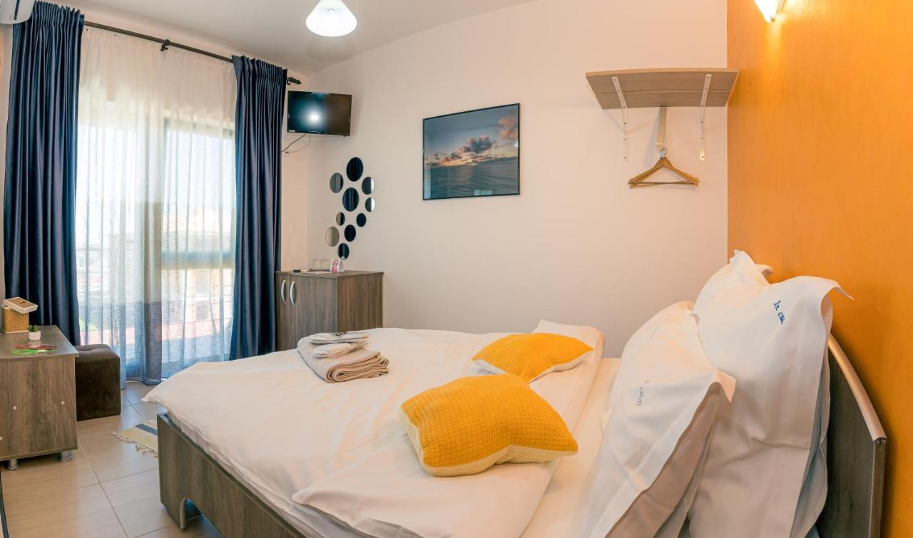 Casa In Culori Vama Veche Hotell Eksteriør bilde